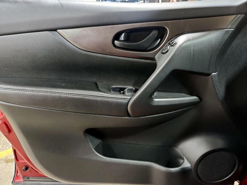 used 2020 Nissan Rogue Sport car, priced at $16,998