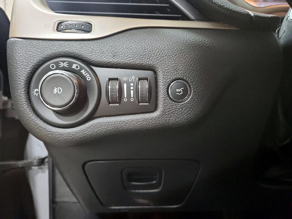 used 2018 Jeep Cherokee car, priced at $16,998