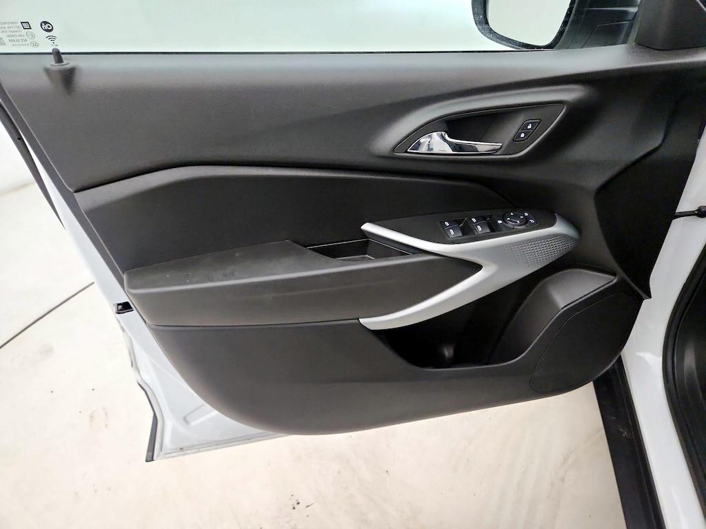 used 2024 Chevrolet Trax car, priced at $20,998