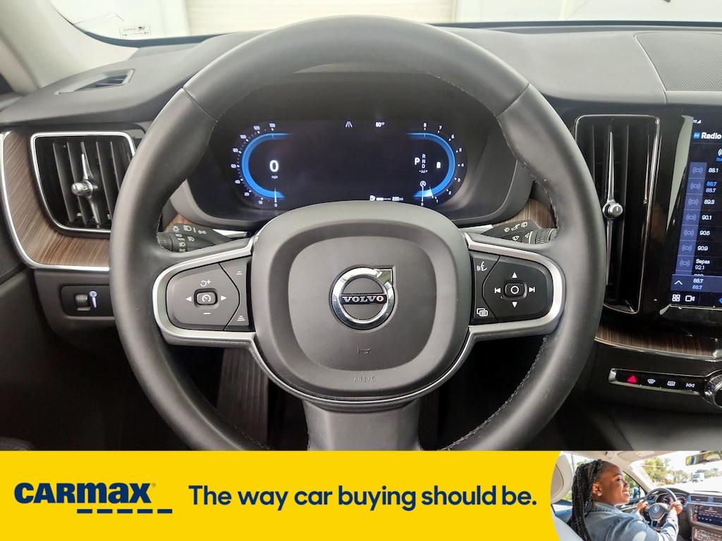 used 2022 Volvo XC60 car, priced at $32,998