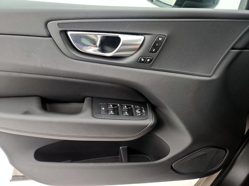 used 2025 Volvo XC60 car, priced at $37,998