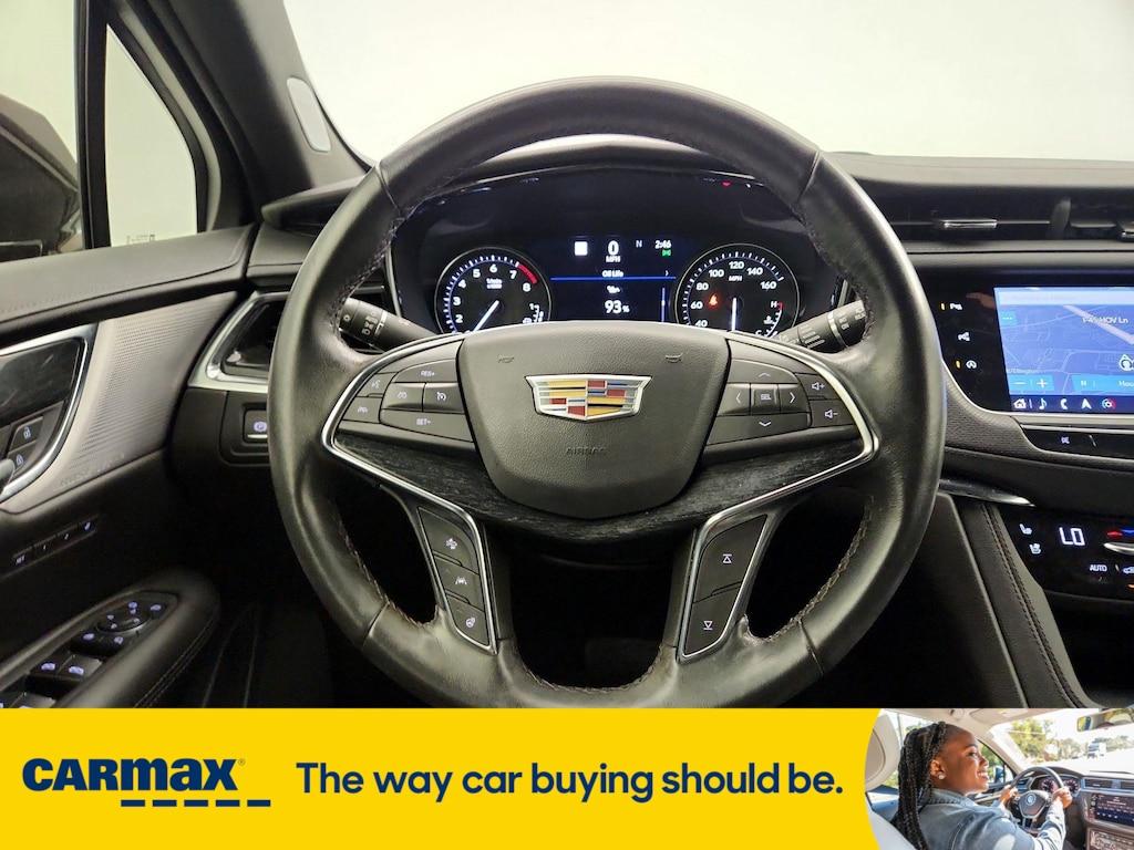 used 2021 Cadillac XT5 car, priced at $28,998