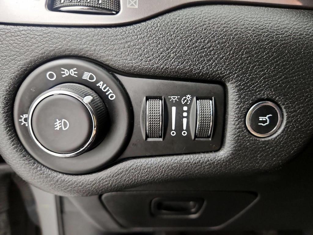 used 2019 Jeep Cherokee car, priced at $15,998