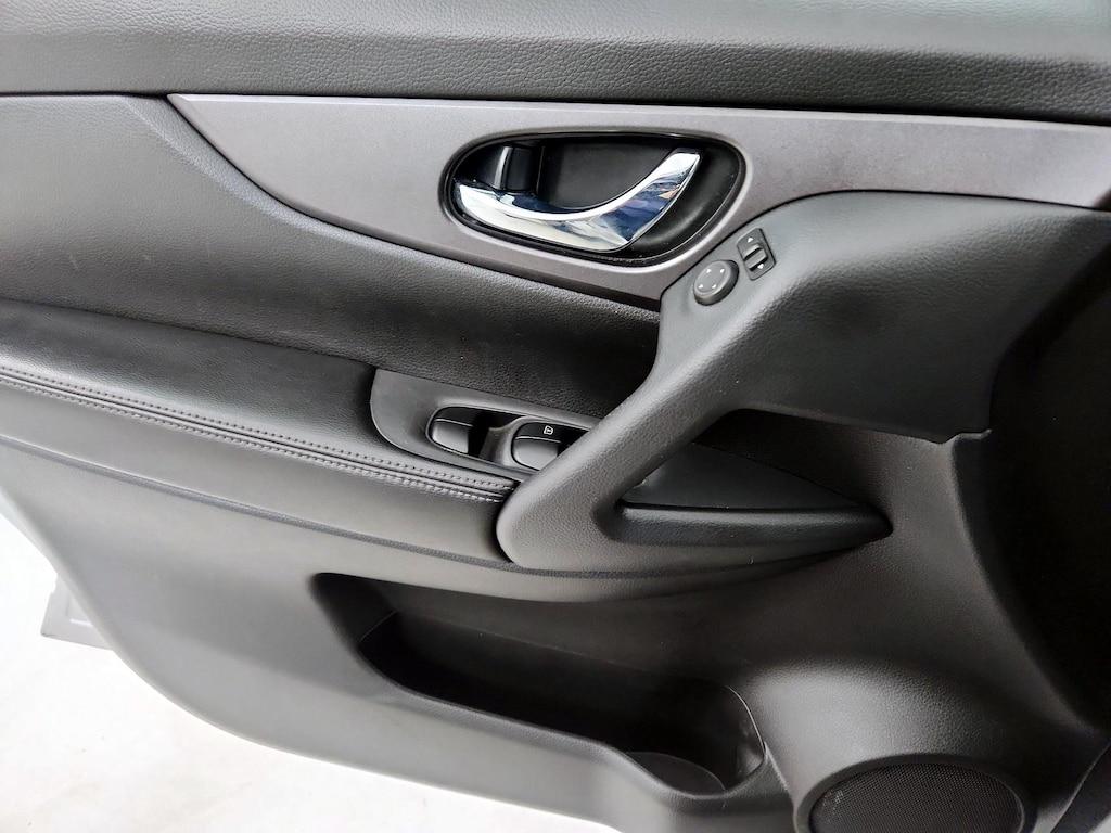 used 2016 Nissan Rogue car, priced at $15,998