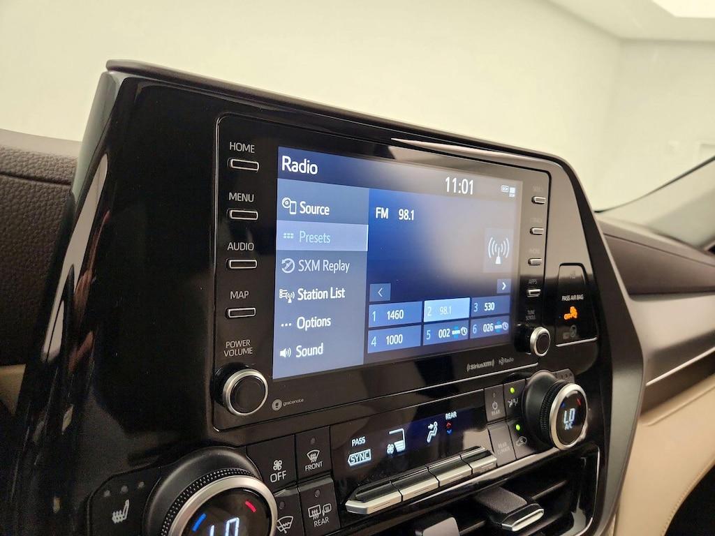 used 2021 Toyota Highlander car, priced at $33,998
