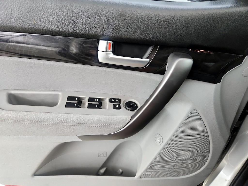 used 2014 Kia Sorento car, priced at $11,998