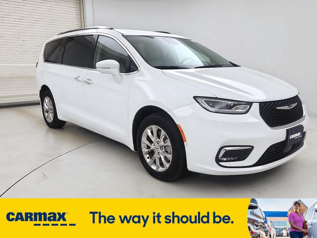 used 2021 Chrysler Pacifica car, priced at $34,998