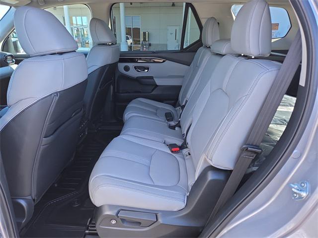 new 2025 Honda Pilot car, priced at $44,108
