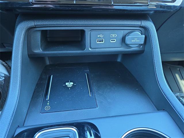 new 2025 Honda Pilot car, priced at $44,108