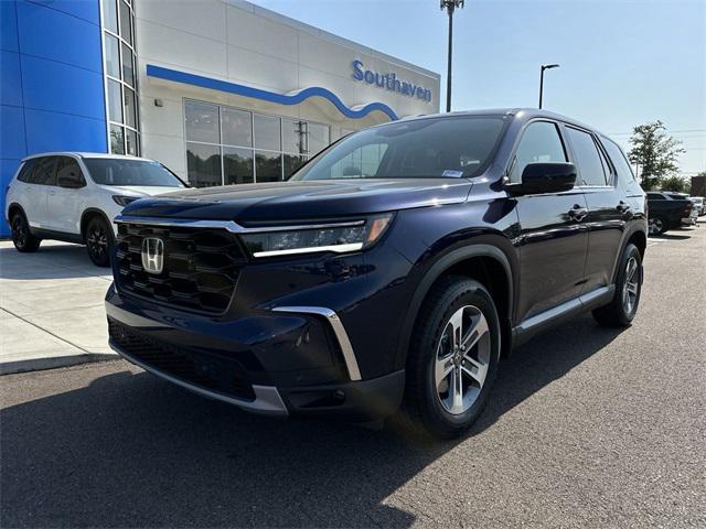 new 2025 Honda Pilot car, priced at $45,928