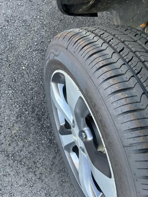 used 2020 Jeep Cherokee car, priced at $14,990