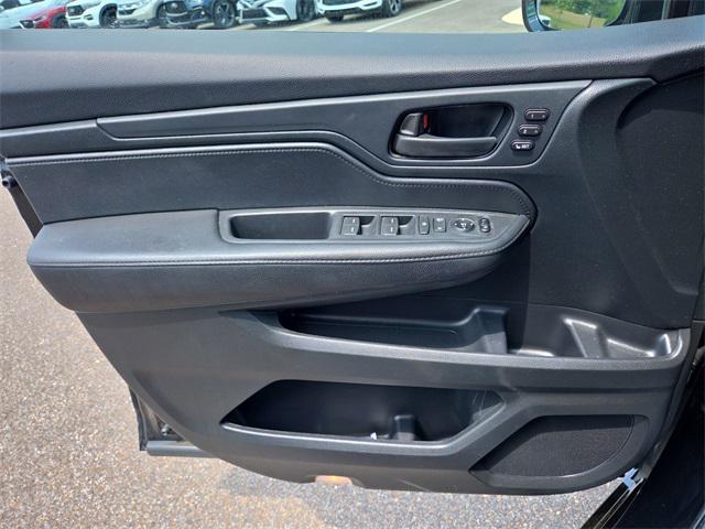used 2023 Honda Odyssey car, priced at $33,013