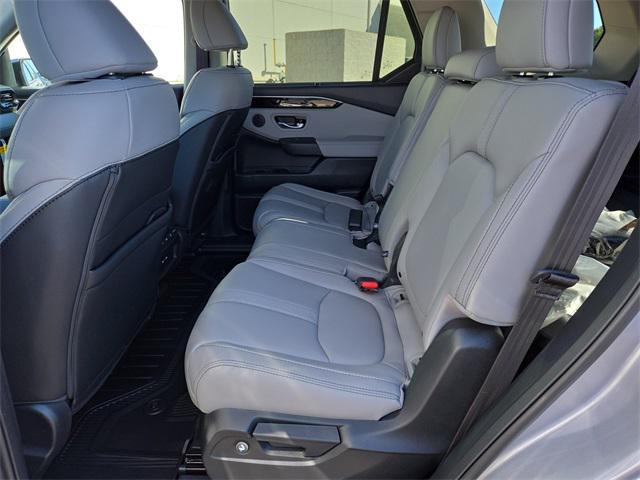 new 2025 Honda Pilot car, priced at $43,315
