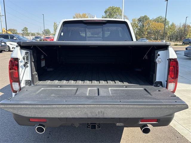 new 2025 Honda Ridgeline car, priced at $43,956