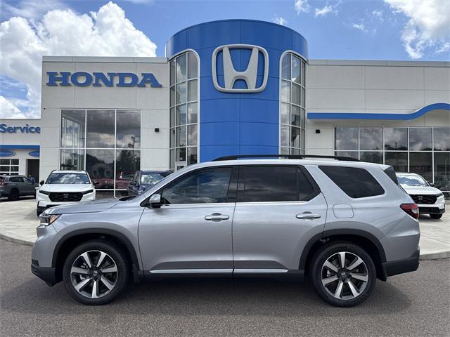 new 2025 Honda Pilot car, priced at $48,383