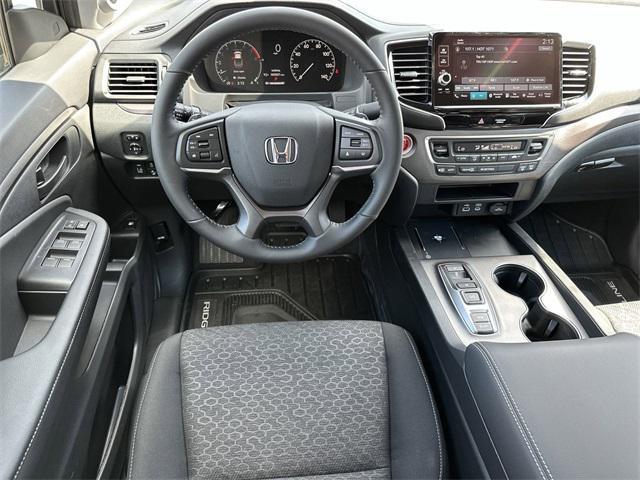 new 2025 Honda Ridgeline car, priced at $39,913