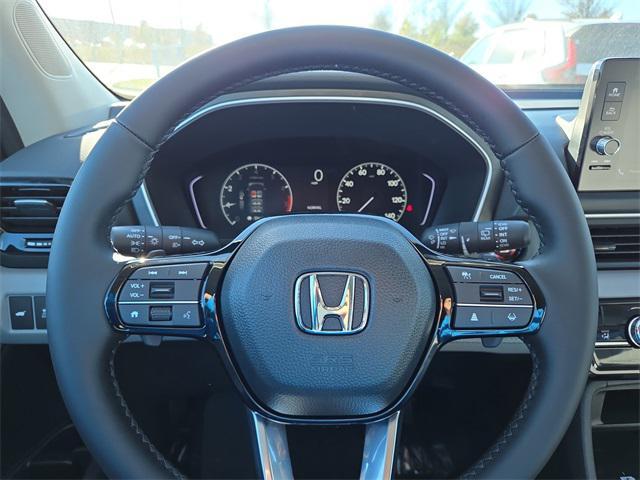 new 2025 Honda Pilot car, priced at $41,733