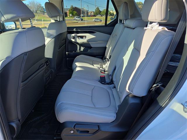 new 2025 Honda Pilot car, priced at $41,733