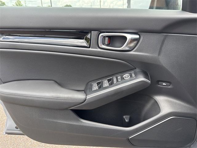 new 2025 Honda Civic Hybrid car, priced at $33,555