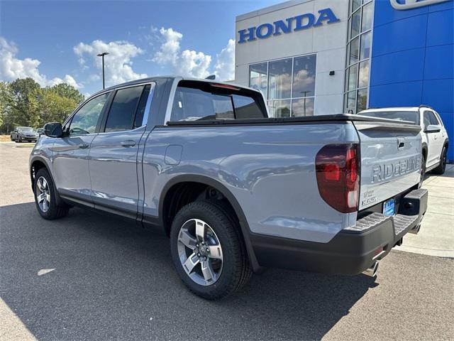 new 2025 Honda Ridgeline car, priced at $43,956