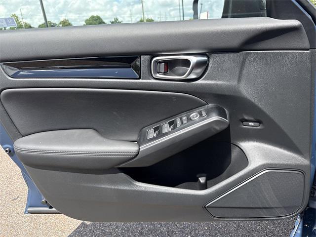 new 2025 Honda Civic Hybrid car, priced at $33,555