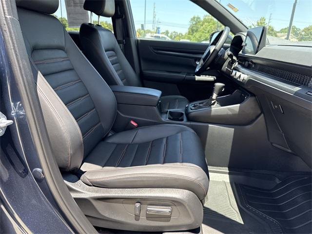 used 2025 Honda CR-V Hybrid car, priced at $36,997