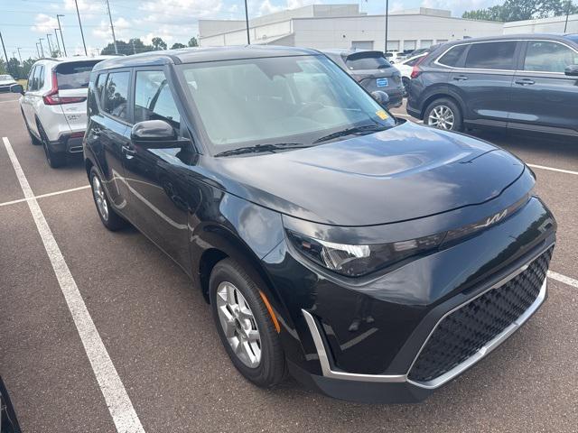 used 2025 Kia Soul car, priced at $24,997