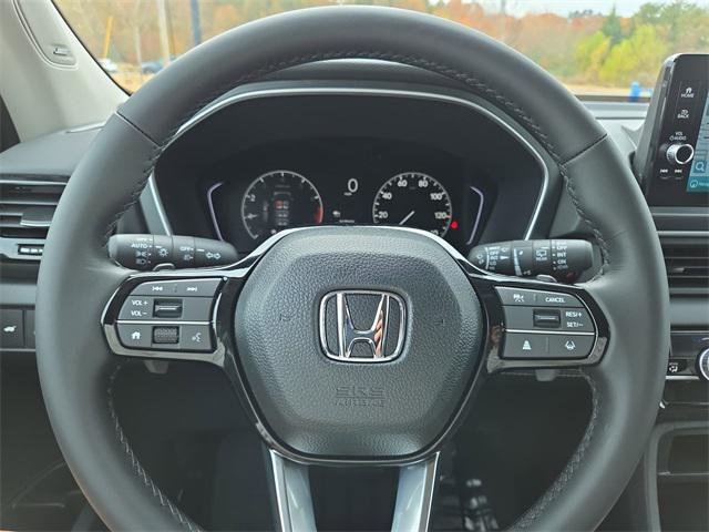 new 2025 Honda Pilot car, priced at $47,833