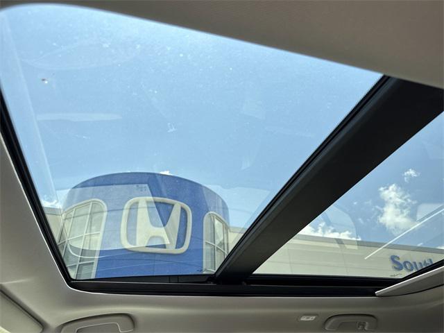 new 2025 Honda Pilot car, priced at $48,643
