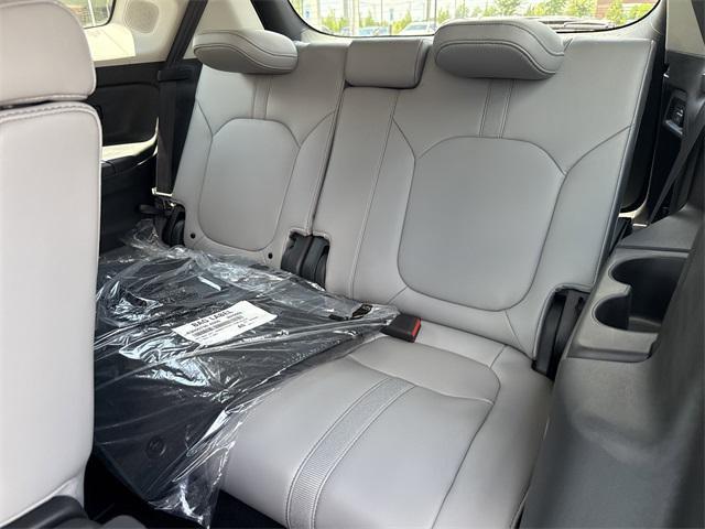 new 2025 Honda Pilot car, priced at $48,643