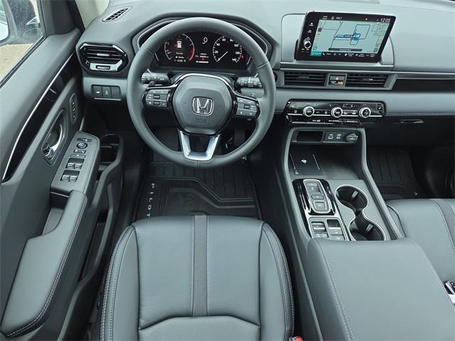 new 2025 Honda Pilot car, priced at $47,833
