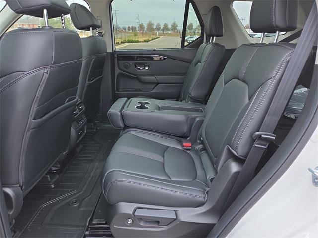 new 2025 Honda Pilot car, priced at $47,833