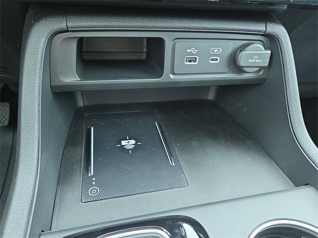 new 2025 Honda Pilot car, priced at $47,833