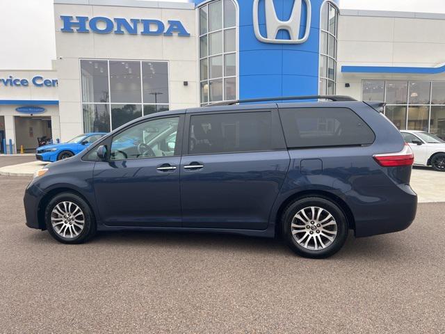 used 2018 Toyota Sienna car, priced at $17,997