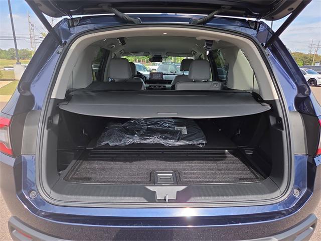used 2025 Honda Pilot car, priced at $43,899