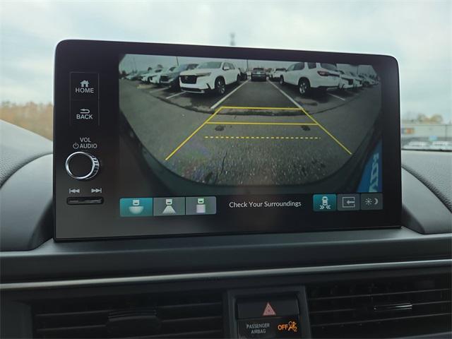 new 2025 Honda Pilot car, priced at $48,028