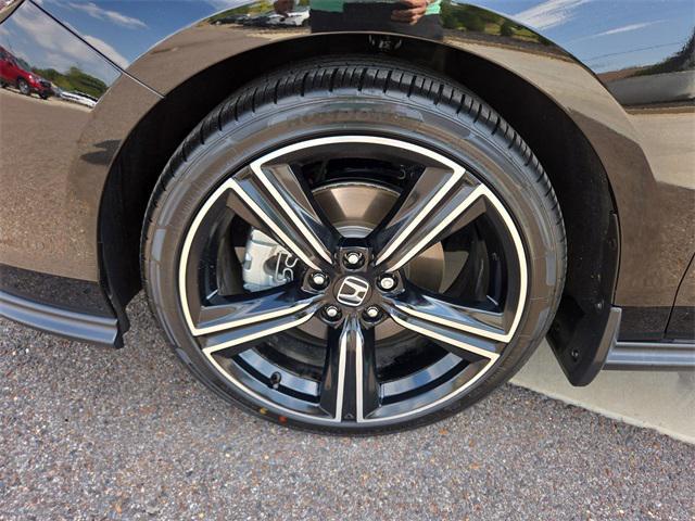 used 2025 Honda Accord Hybrid car, priced at $32,827