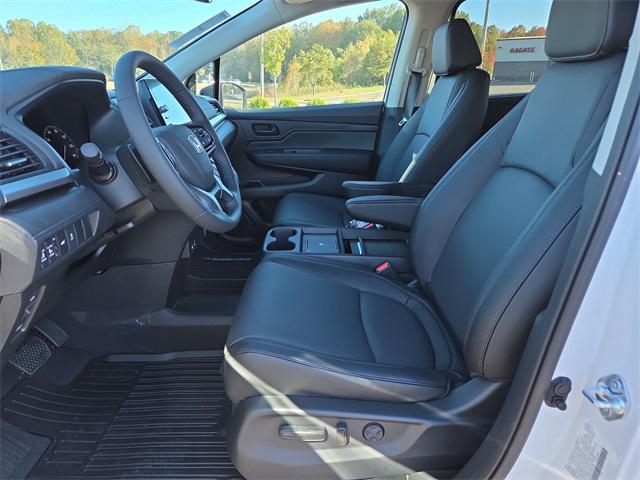 new 2026 Honda Odyssey car, priced at $43,728