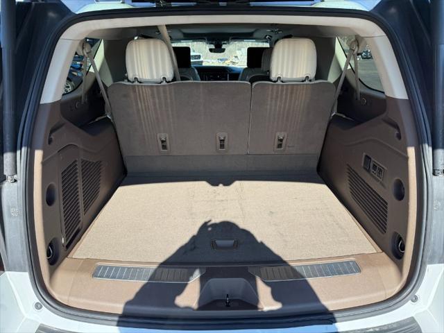 used 2021 GMC Yukon XL car, priced at $39,900