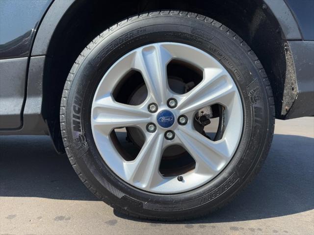 used 2013 Ford Escape car, priced at $3,900