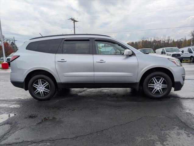 used 2015 Chevrolet Traverse car, priced at $7,900