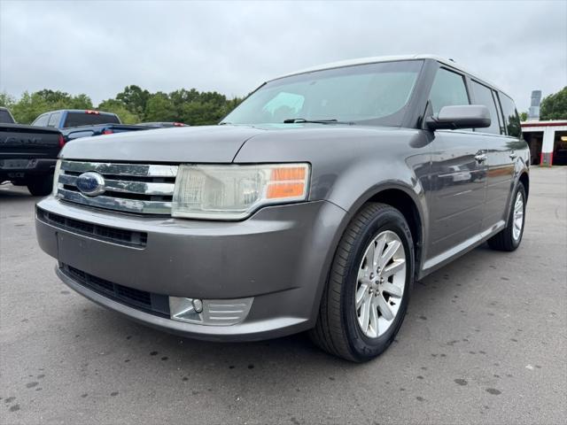 used 2009 Ford Flex car, priced at $2,900