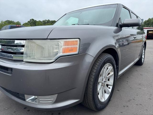 used 2009 Ford Flex car, priced at $2,900