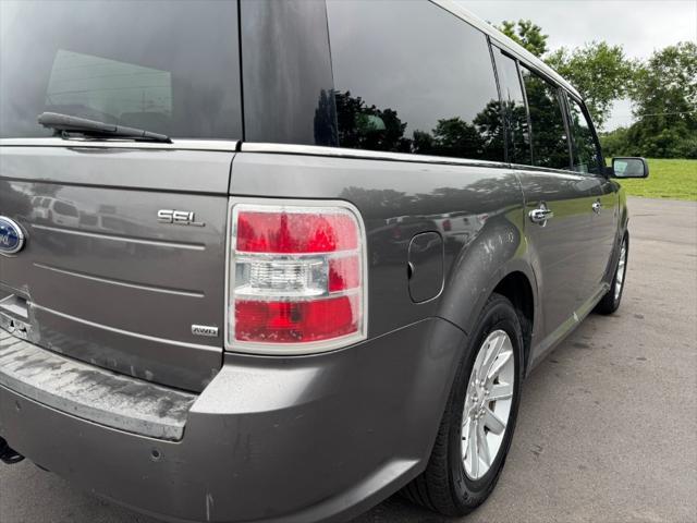used 2009 Ford Flex car, priced at $2,900