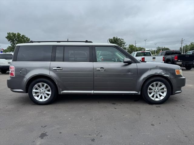 used 2009 Ford Flex car, priced at $2,900