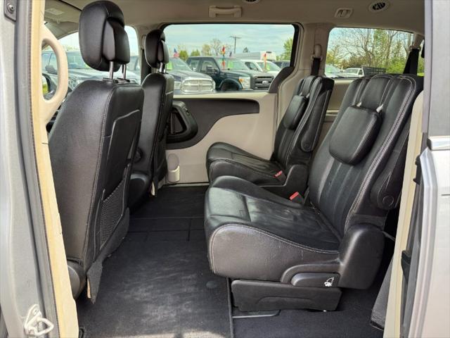 used 2014 Chrysler Town & Country car, priced at $5,400