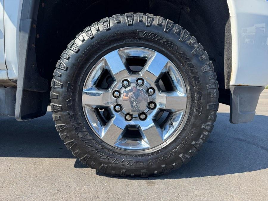 used 2016 GMC Sierra 2500 car, priced at $29,900