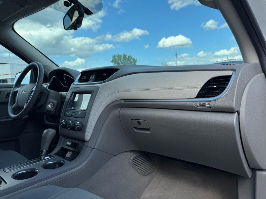 used 2017 Chevrolet Traverse car, priced at $7,900