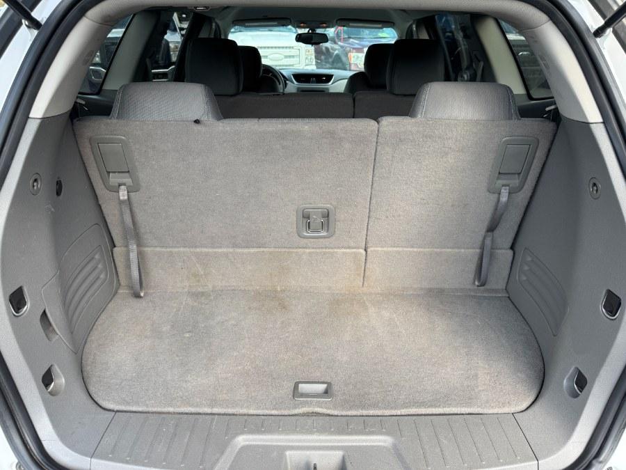 used 2017 Chevrolet Traverse car, priced at $7,900