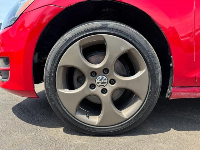 used 2015 Volkswagen Golf SportWagen car, priced at $8,900